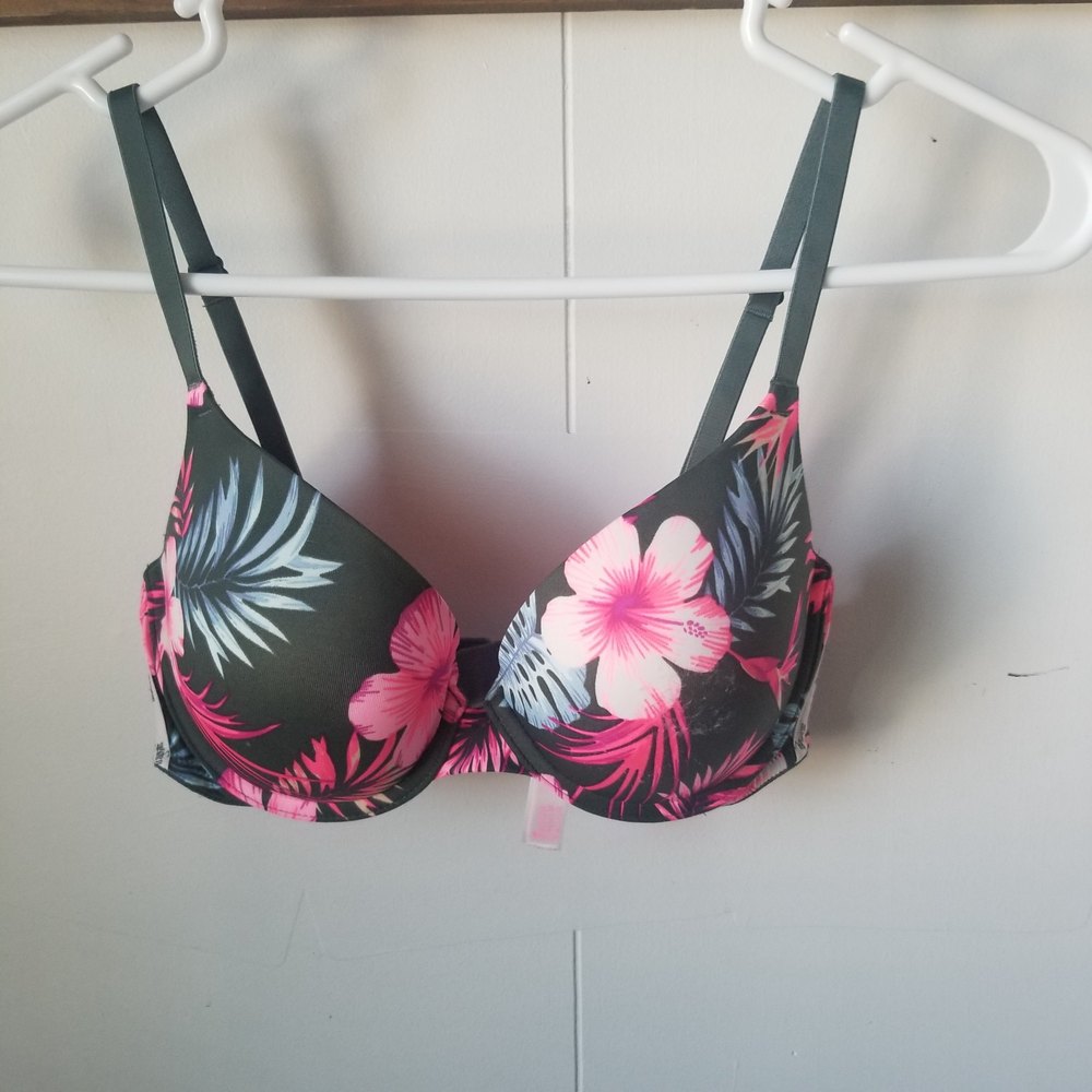 PINK Floral Wear Everywhere Push up Bra Size 34 C
